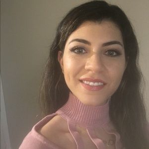 Meet your Posher, Delaram